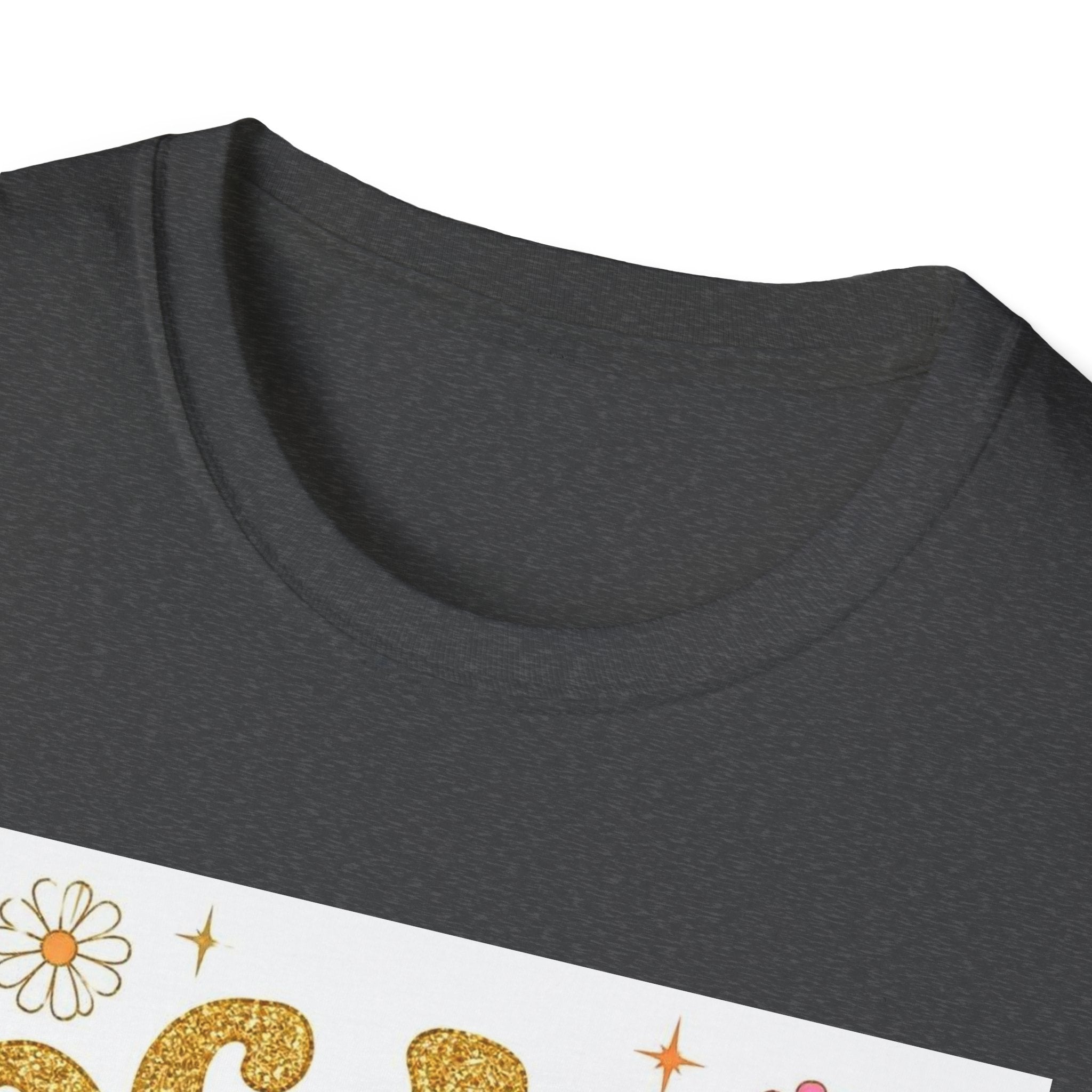 Dog Mom Club T-Shirt — Retro Floral Paw Graphic Tee for Dog Lovers