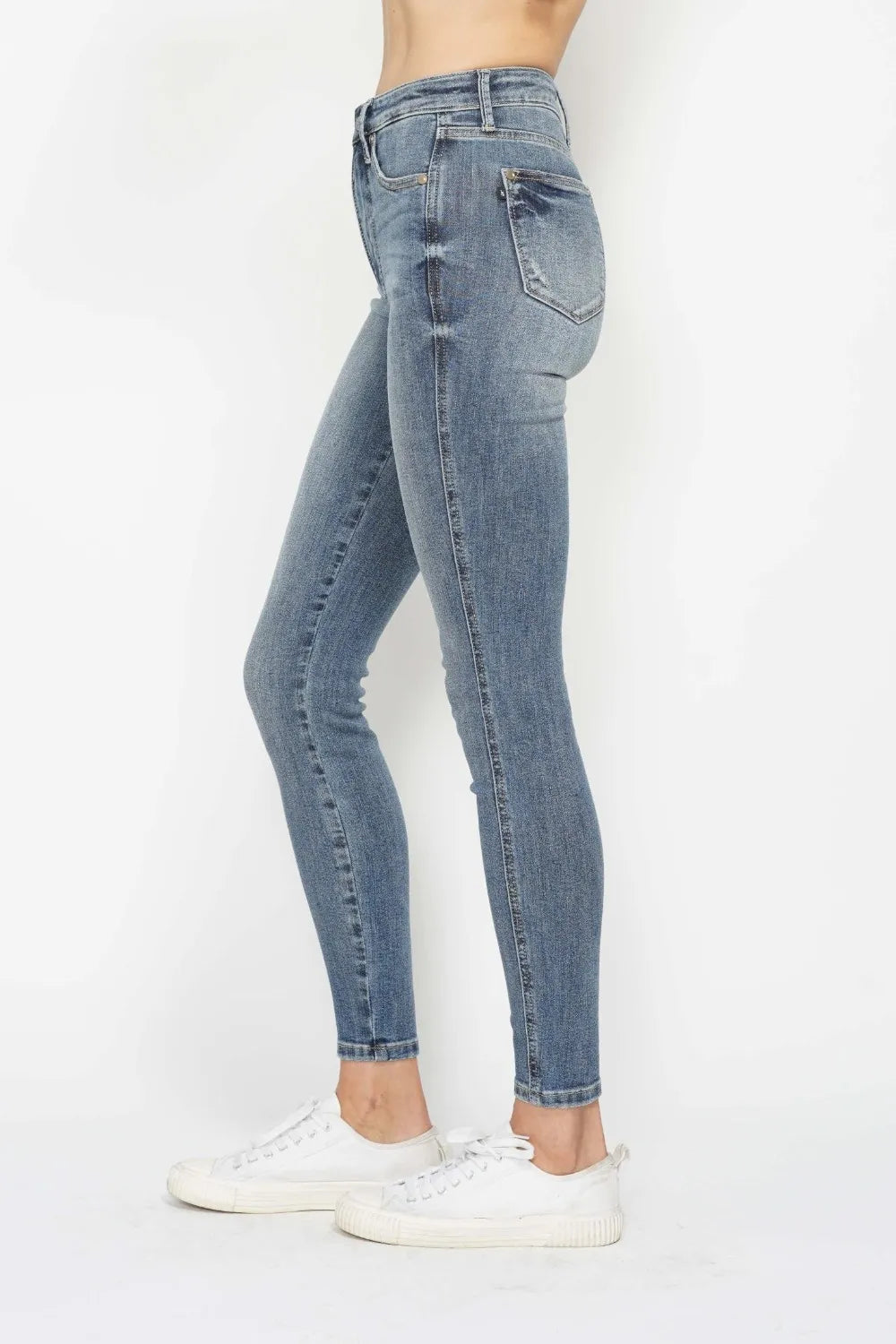 Full Size Tummy Control Contrast Wash Skinny Jeans